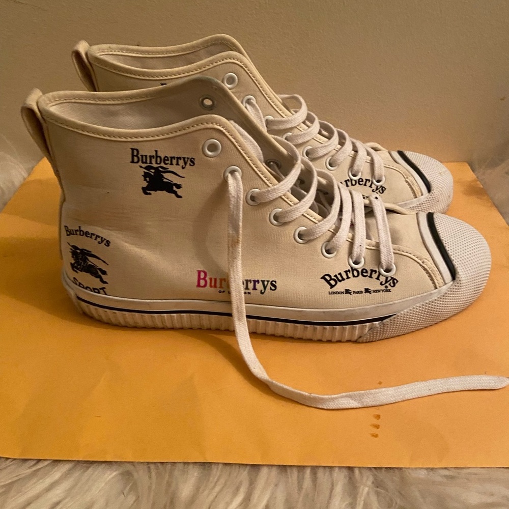 Burberry Sneakers